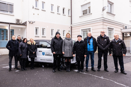 Prvi ponedeljek v 2026 namenjen slavnostni otvoritvi novih prevozov za starejše; foto: Jure Gubanc