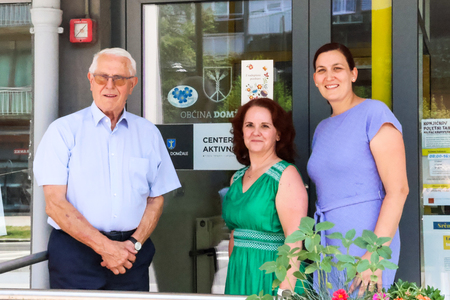 CDA Domžale odprl demenci prijazno točko; foto Karin Božič Zupančič