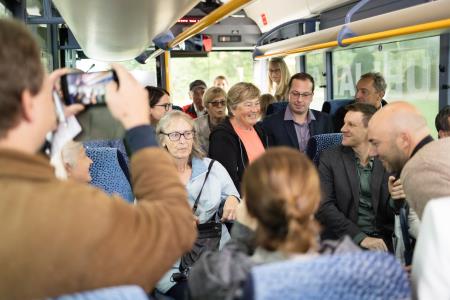 Avtobus na otvoritveni vožnji, foto: Jure Gubanc/Občina Domžale