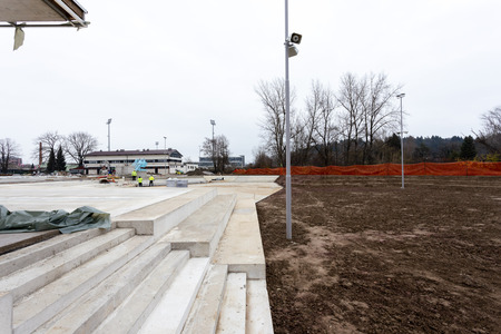 Dela na gradbišču domžalskega bazena intenzivno potekajo; foto Jure Gubanc