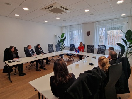 Skupno srečanje političnih strank z županjo mag. Renato Kosec