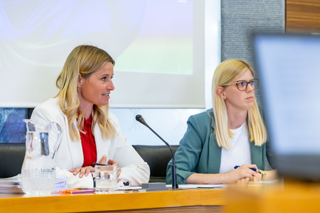 27. seja Občinskega sveta Občine Domžale; foto Rok Majhenič