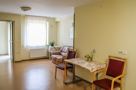 Samostan sester sv. Križa na Mali Loki