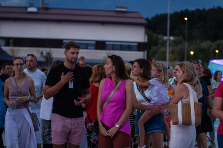 EvaZˇurbiPhotography_8.7.2026_ObcˇinaDomzˇale_OtvoritevBazena-155