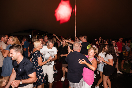 Domača žup'ca v Češminovem parku. Foto: Eva Žurbi