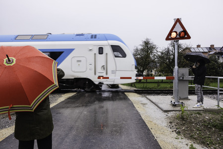 Nove železniške zapornice v Depali vasi; foto Jure Gubanc
